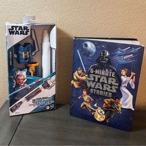 Star Wars Bundle Lightsaber Forge Ahsoka + 5-Minute Stories Book